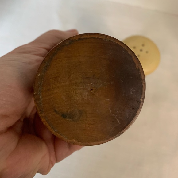 VINTAGE | Wooden Chef Salt & Pepper Shaker Set - Picture 8 of 11